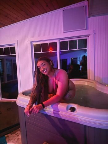 Full leaked Tillyy houstonn private onlyfans photo