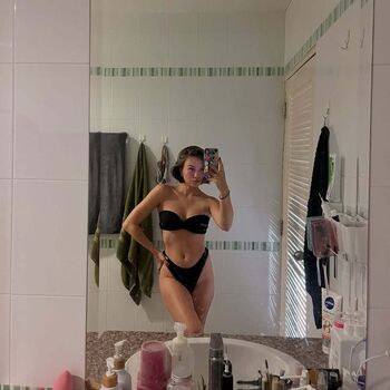 Full leaked Valeriyastill page private onlyfans photo