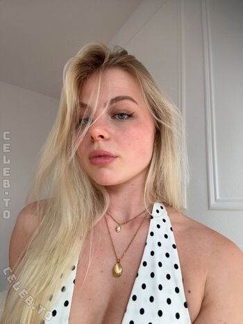 Full leaked Vallixpauline private onlyfans photo