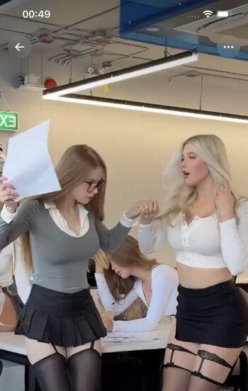 Full leaked Sophia symmons/ private onlyfans photo