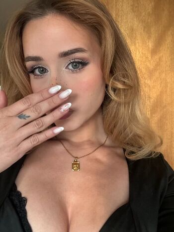 Full leaked Yaboielina private onlyfans photo