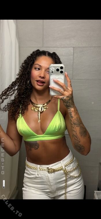 Full leaked Yara issy private onlyfans photo