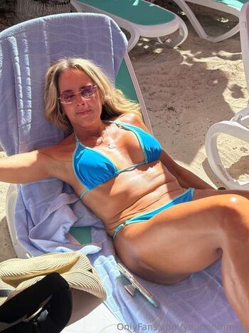 Full leaked Your mommy lu private onlyfans photo