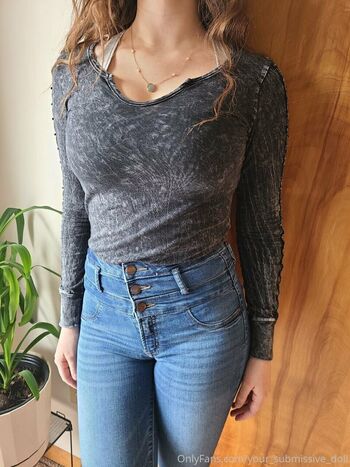 Full leaked Your submissive doll private onlyfans photo