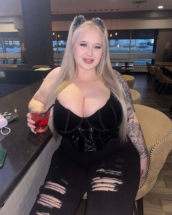 Full leaked Yourcurvystacy private onlyfans photo