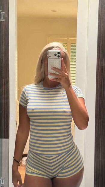 Full leaked Yourtwinss page private onlyfans photo