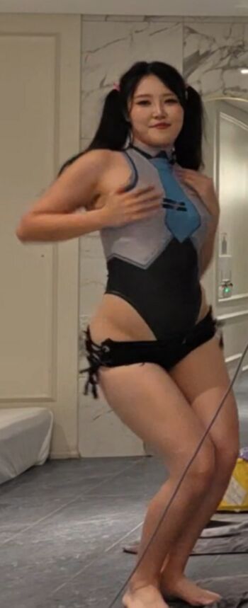 Full leaked Yuggie tv private onlyfans photo