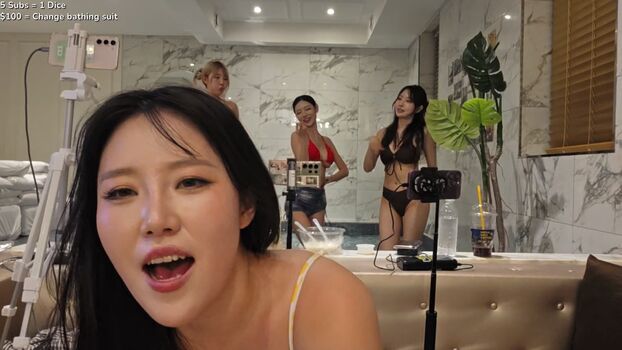 Full leaked Yuggie tv private onlyfans photo