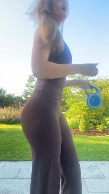 Full leaked Zaradeasyy private onlyfans photo