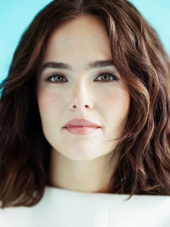 Full leaked Zoey deutch private onlyfans photo
